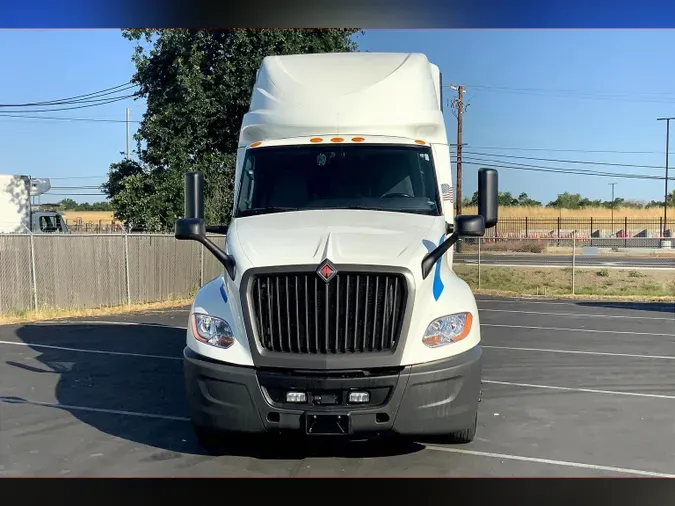 2021 INT LT625 6x4