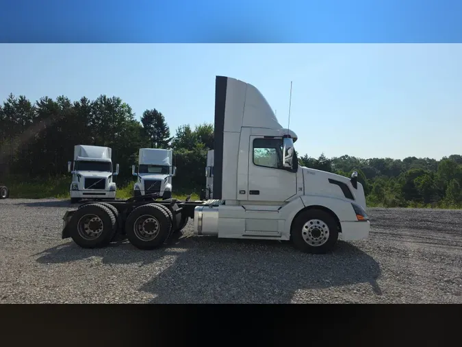2018 Volvo VNL300