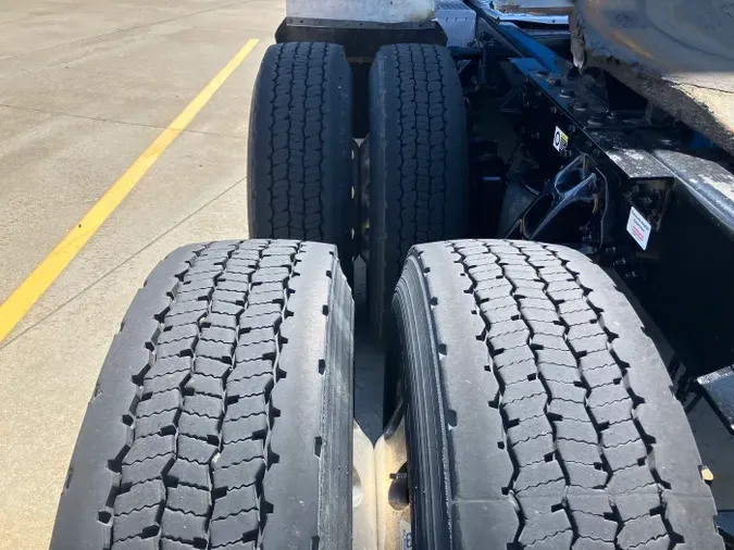 2022 Kenworth T680