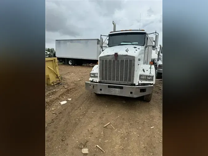 2013 KENWORTH T800