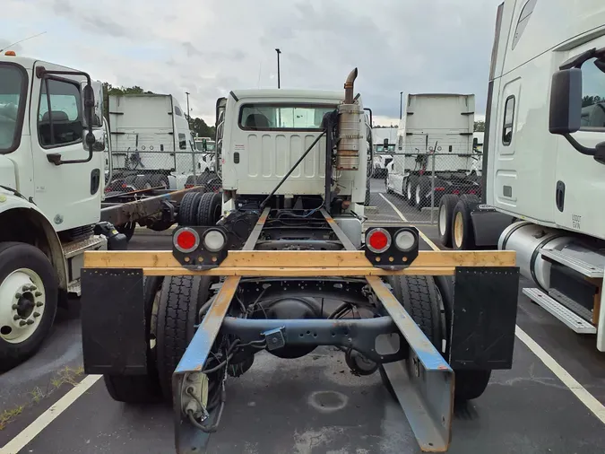 2019 FREIGHTLINER/MERCEDES M2 106