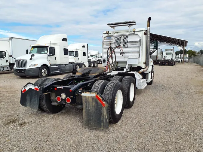 2017 FREIGHTLINER/MERCEDES CASCADIA 125