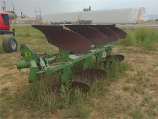 JOHN DEERE 4200