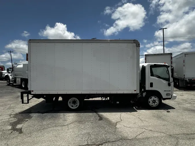 2021 Isuzu NPR-XD