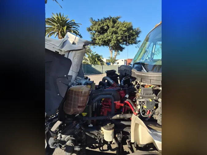 2018 NAVISTAR INTERNATIONAL 4300LP (4X2)