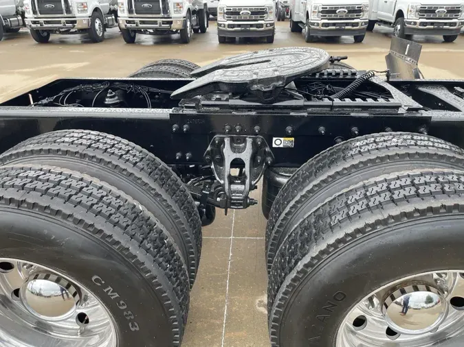 2022 Peterbilt 389