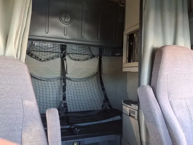 2019 FREIGHTLINER/MERCEDES CASCADIA 125