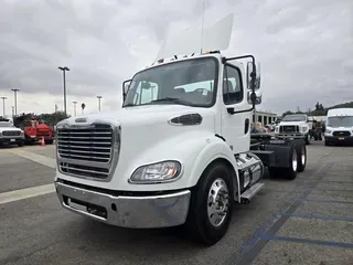 2023 Freightliner Business Class M2 112