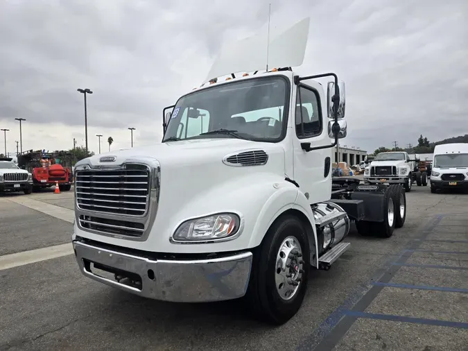 2023 Freightliner Business Class M2 112