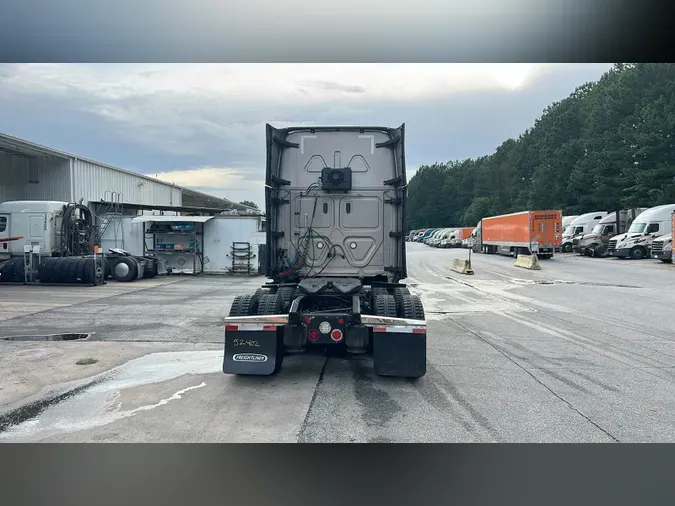 2022 Freightliner Cascadia