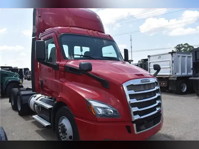 2021 FREIGHTLINER CASCADIA 116