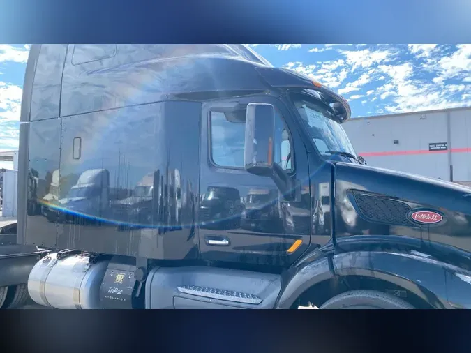 2021 Peterbilt 579