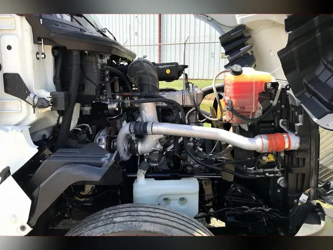 2019 INT LT625 6x4