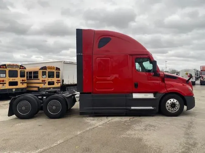 2021 Freightliner Cascadia