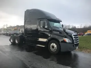 2019 Freightliner T12664ST