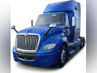 2022 International LT625