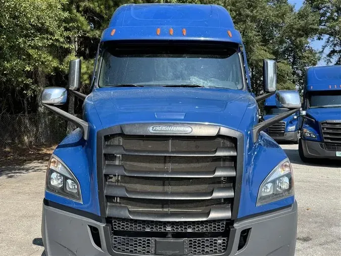 2020 FREIGHTLINER CA126e63202800a3d7719024e2fabfb324824