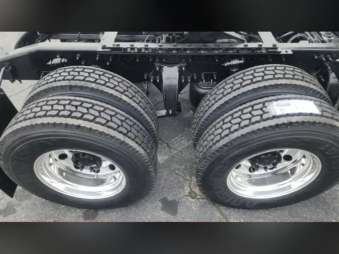 2020 FREIGHTLINER CA126