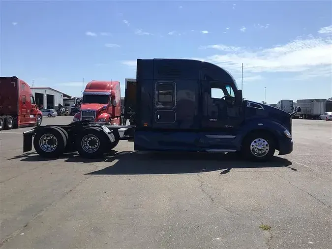 2022 KENWORTH T680e63390be128e7a76aba3959783b9c688