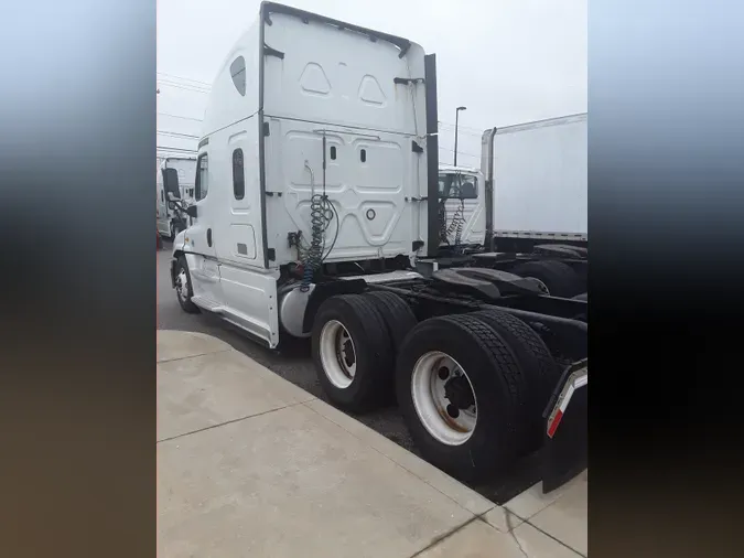 2019 FREIGHTLINER/MERCEDES CASCADIA 125