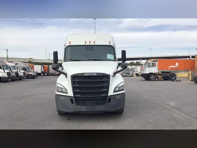 2022 Freightliner Cascadia 126
