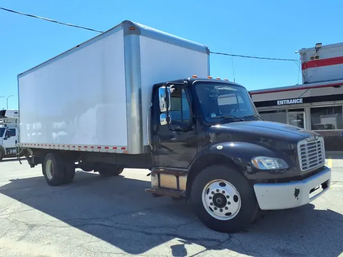 2018 FREIGHTLINER M2 106