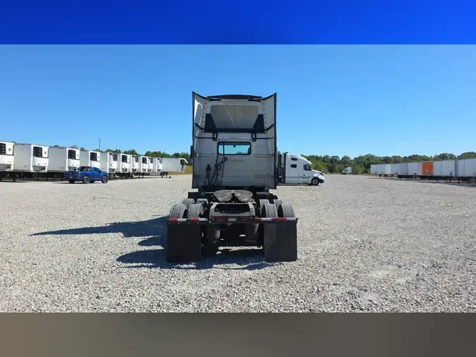 2019 Volvo VNL300