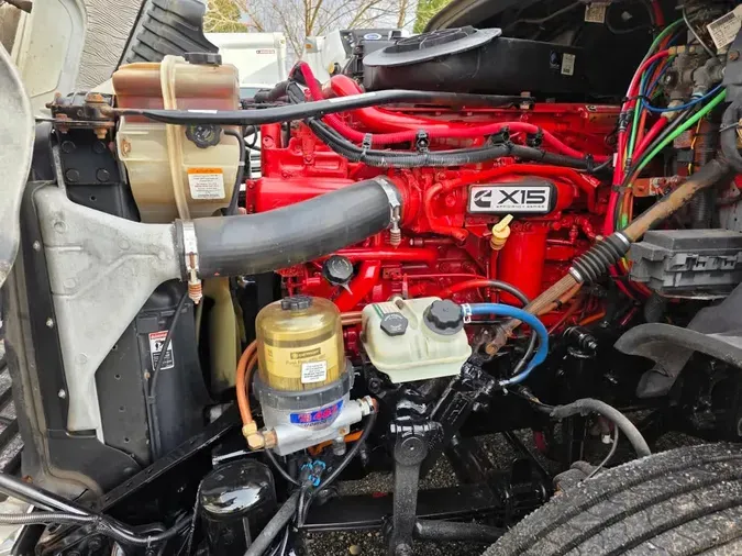 2018 FREIGHTLINER/MERCEDES CASCADIA 125