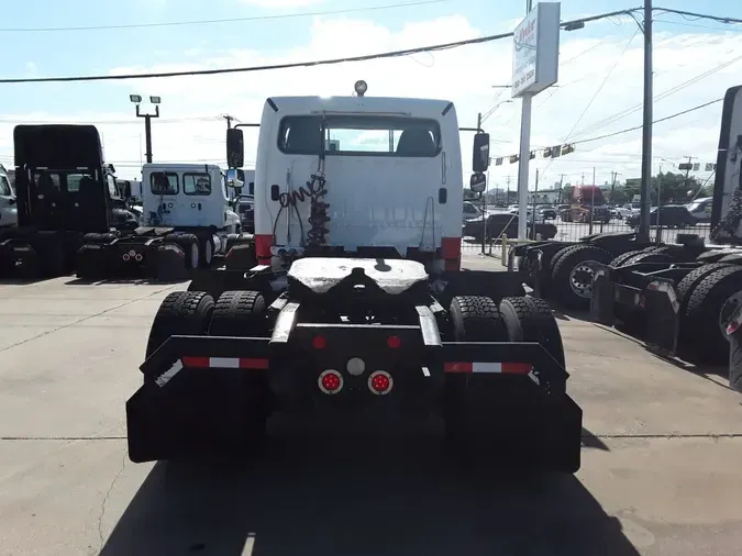 2015 FREIGHTLINER M2 106