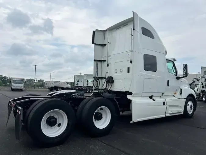 2020 International LT625