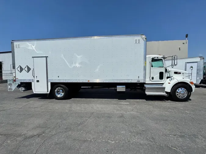 2020 Peterbilt 337e64076d5c14122357b42e898157e6f01