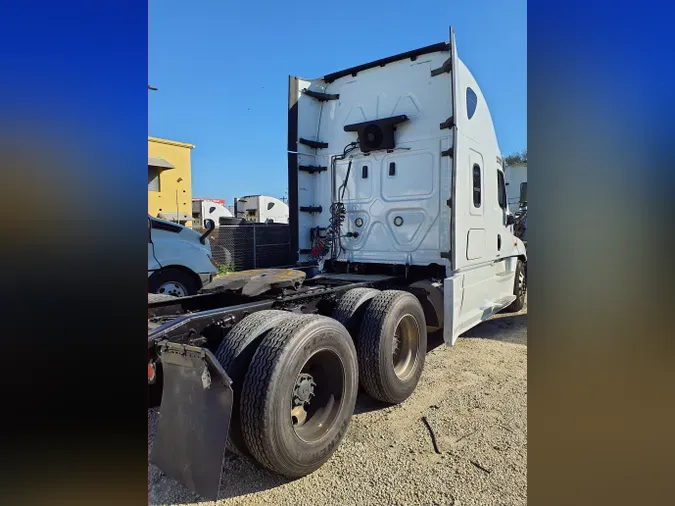 2018 FREIGHTLINER/MERCEDES CASCADIA 125