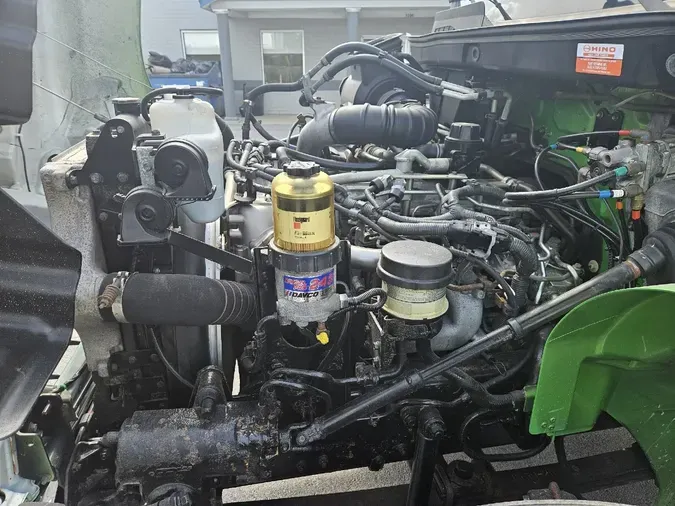 2017 HINO 338 Reefer