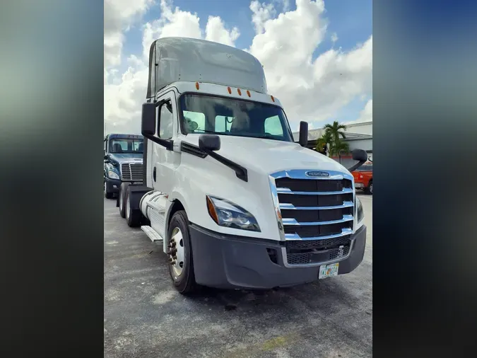 2019 FREIGHTLINER/MERCEDES NEW CASCADIA PX12664