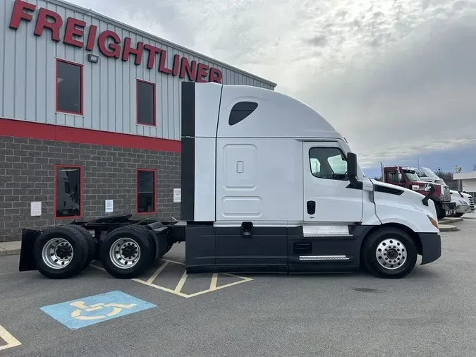 2023 Freightliner Cascadia&reg;