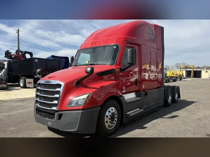 2022 Freightliner Cascadia