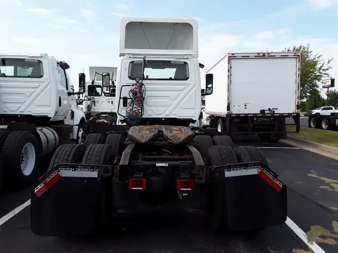 2019 NAVISTAR INTERNATIONAL LT625 DAYCAB T/A