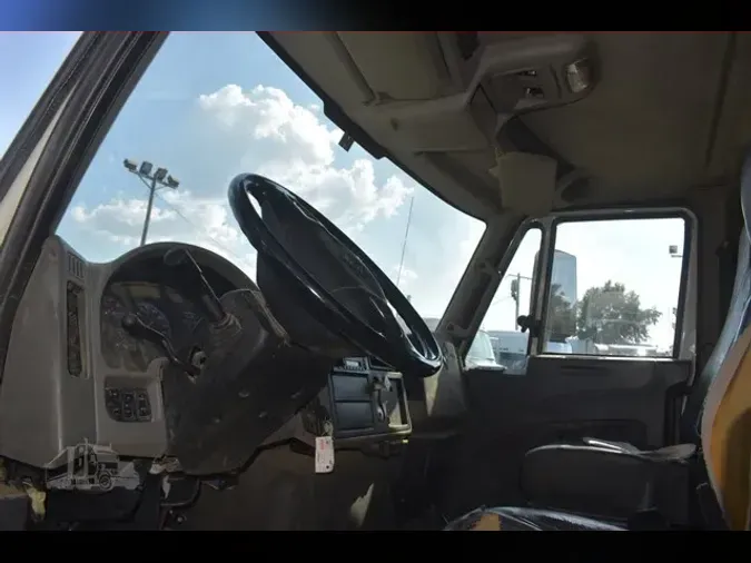 2012 INTERNATIONAL DURASTAR 4300