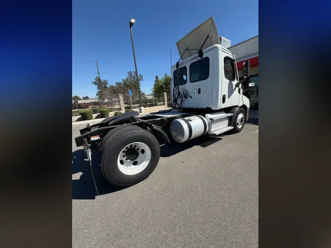 2020 FREIGHTLINER/MERCEDES NEW CASCADIA 116e64d1b99d0f37906406ac59669cea12b