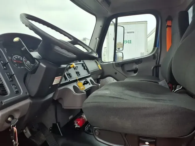 2020 FREIGHTLINER/MERCEDES M2 106