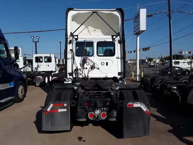 2020 FREIGHTLINER/MERCEDES NEW CASCADIA 116
