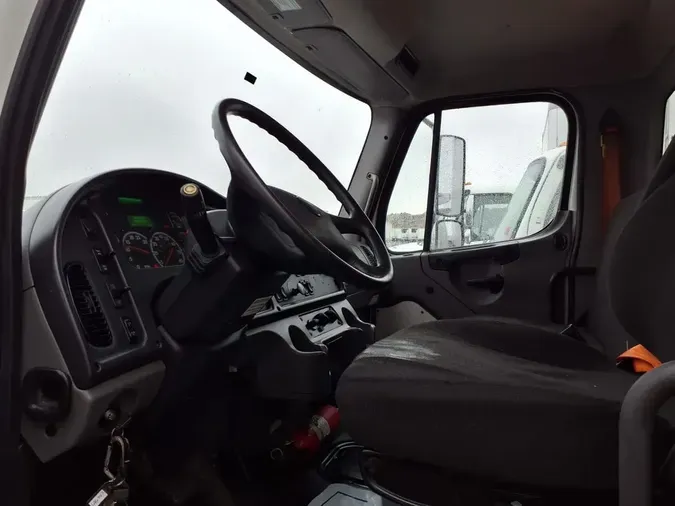 2020 FREIGHTLINER/MERCEDES M2 106