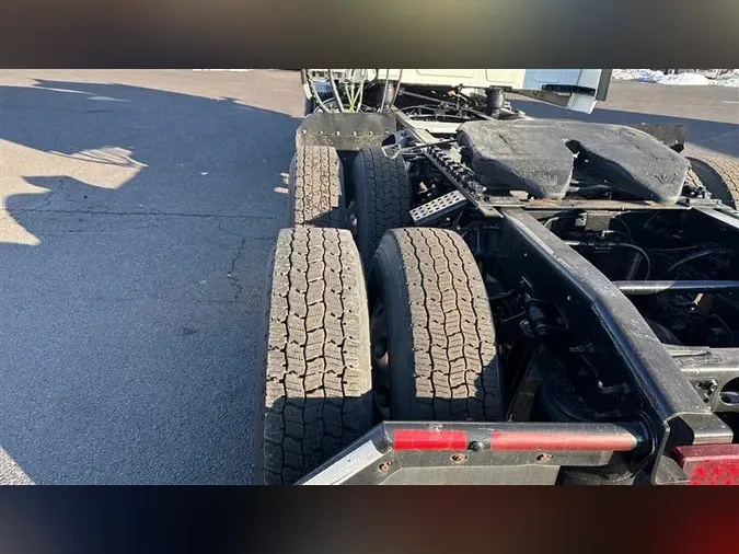 2020 INTERNATIONAL LT