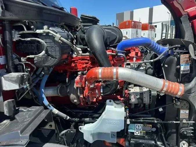 2023 Peterbilt 579e65b69d66649e110d027489753342d09