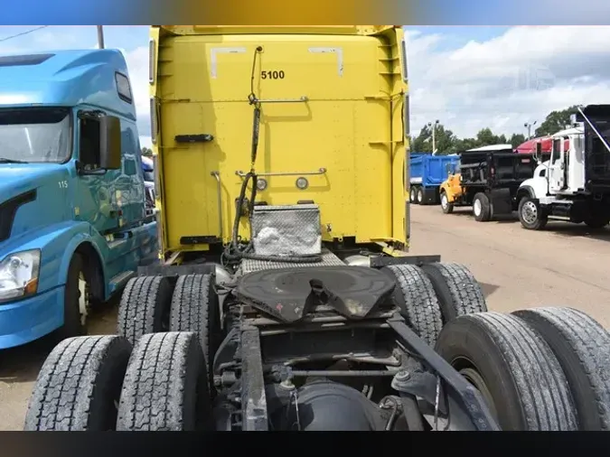 2017 PETERBILT 579