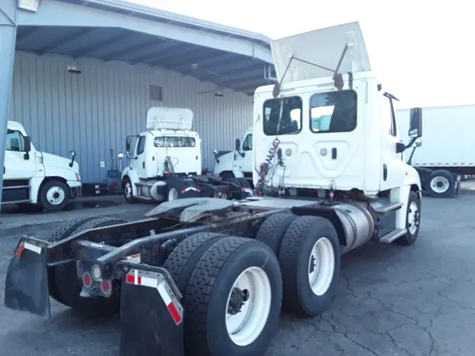 2018 FREIGHTLINER/MERCEDES CASCADIA 125