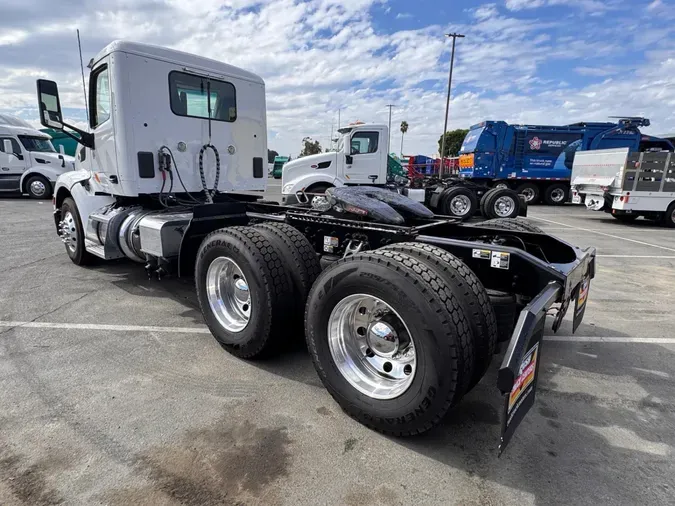 2021 Peterbilt 579