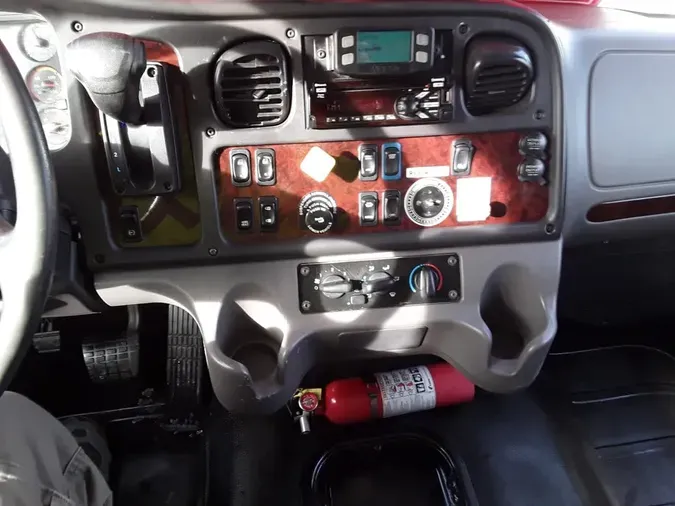 2020 FREIGHTLINER/MERCEDES M2 106