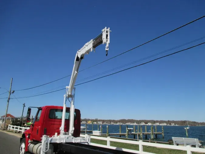 2015 INTERNATIONAL 4300
