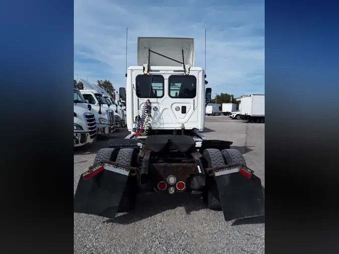 2015 FREIGHTLINER/MERCEDES CASCADIA 125